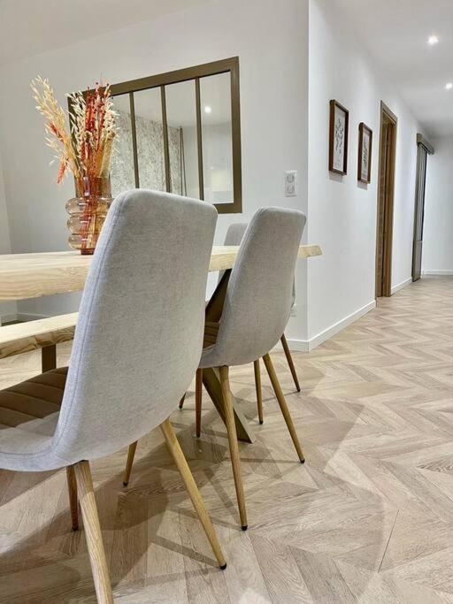 Le Rive Droite - Gare Centre - Wifi - Terrasse - Face Remparts Apartment Avignon Bagian luar foto