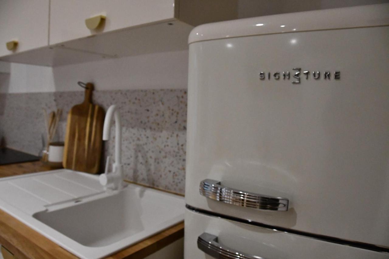 Le Rive Droite - Gare Centre - Wifi - Terrasse - Face Remparts Apartment Avignon Bagian luar foto